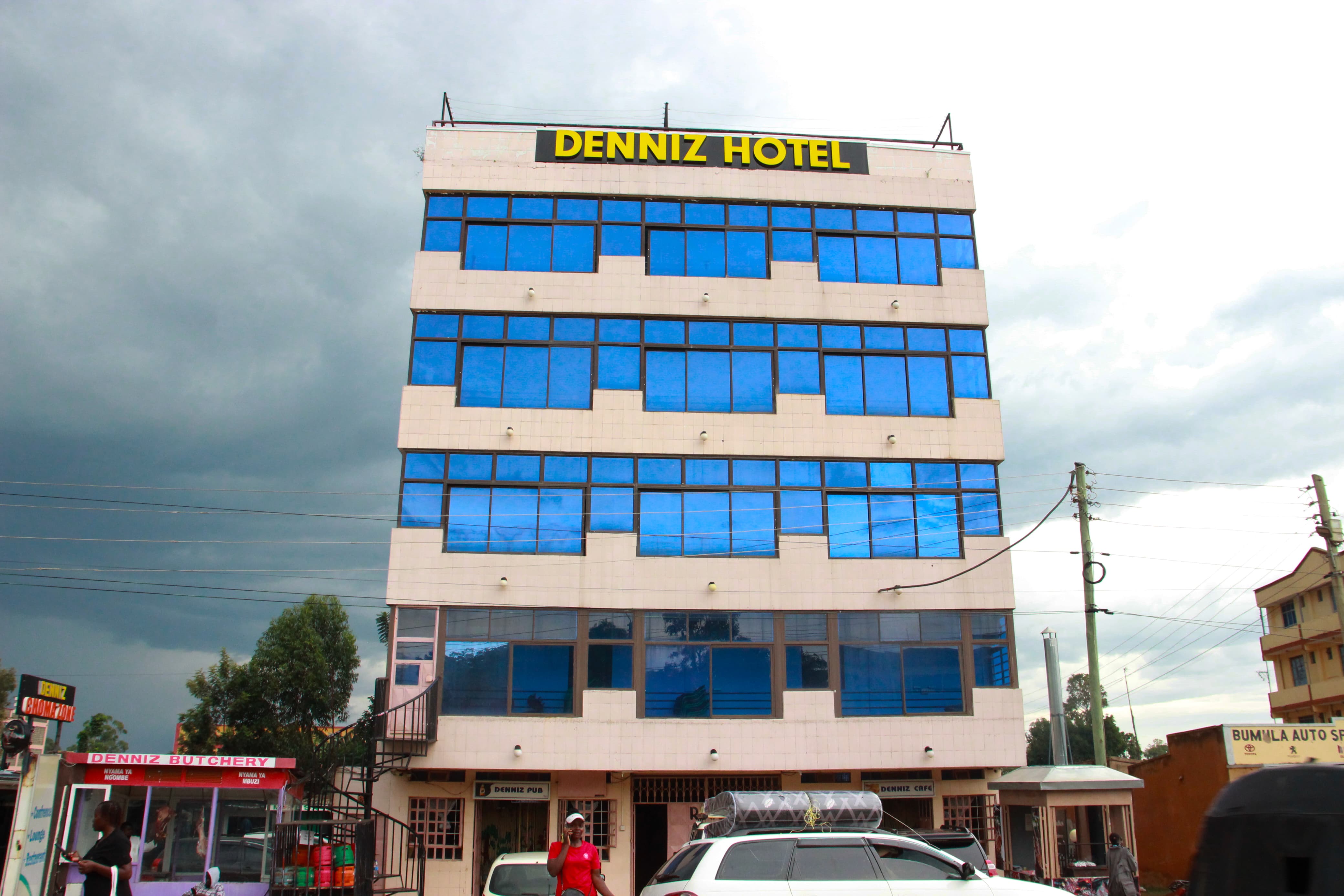 Denniz Hotel
